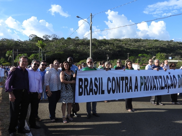 Câmara participa de ato contra privatização de Furnas