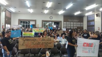 Câmara manifesta apoio aos professores